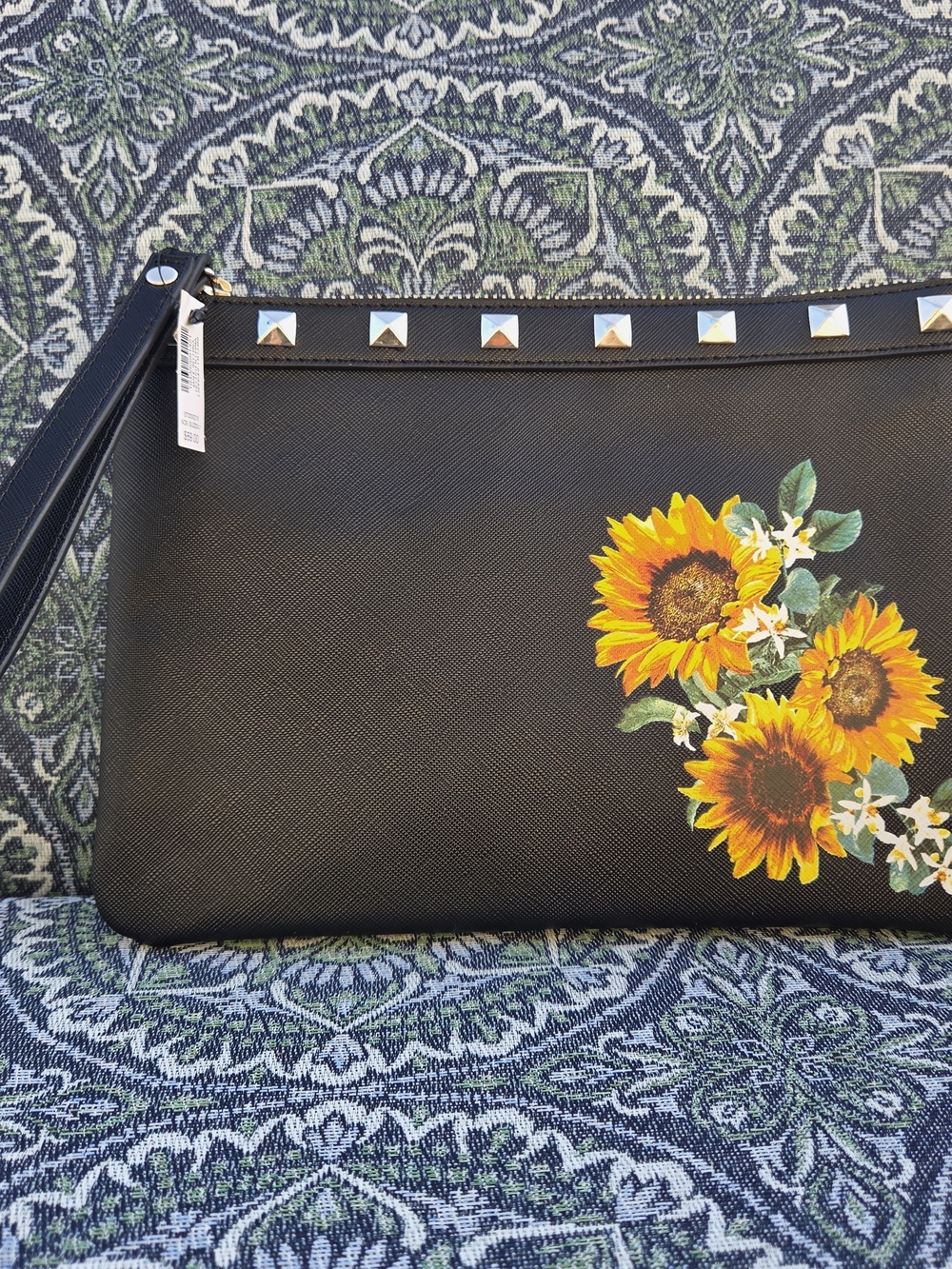 NWT White House Black Market Sunflower Wristlet Clutch Pouch Studded With Bag - Picture 2 of 8